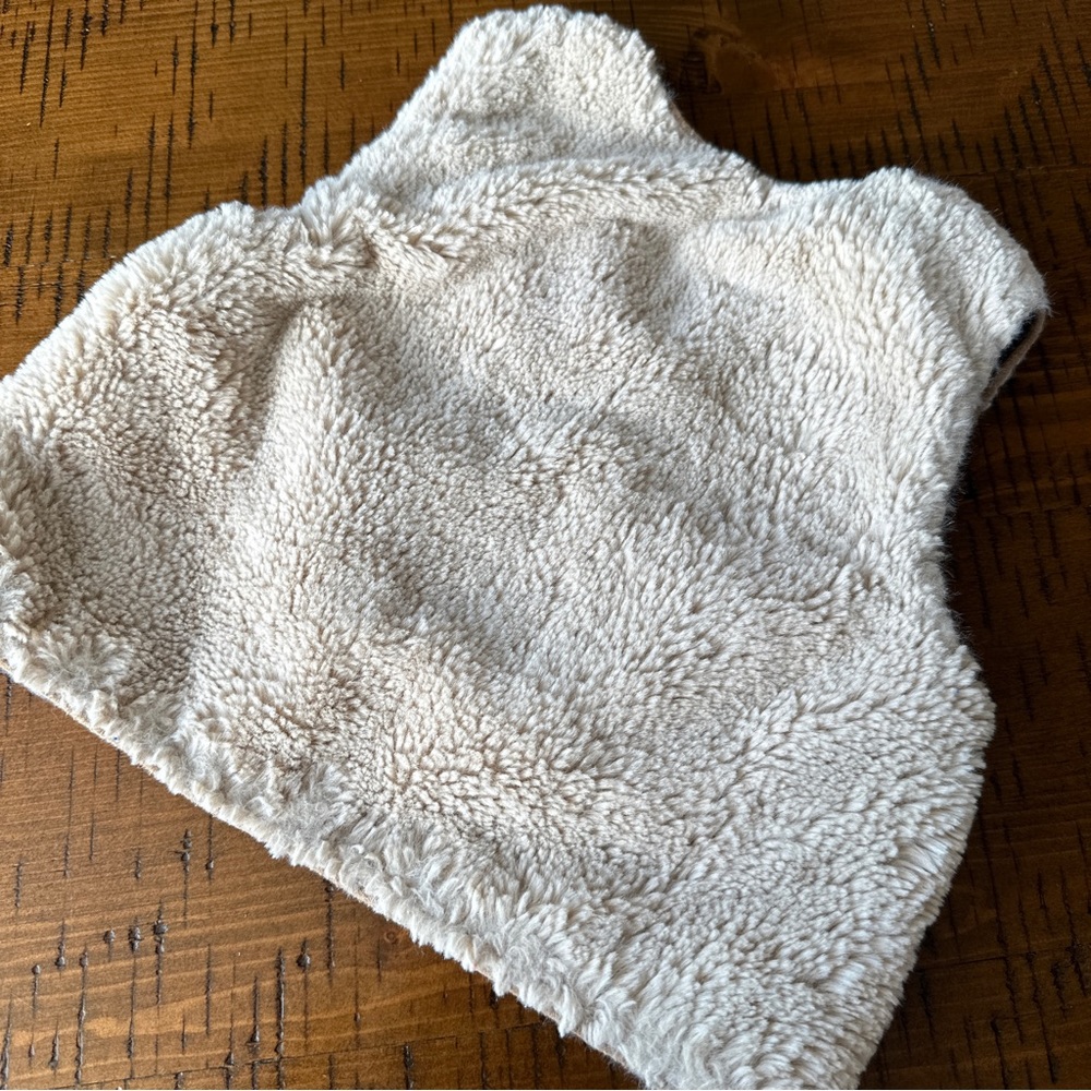 Zara Fur Vest - Picture 3 of 5